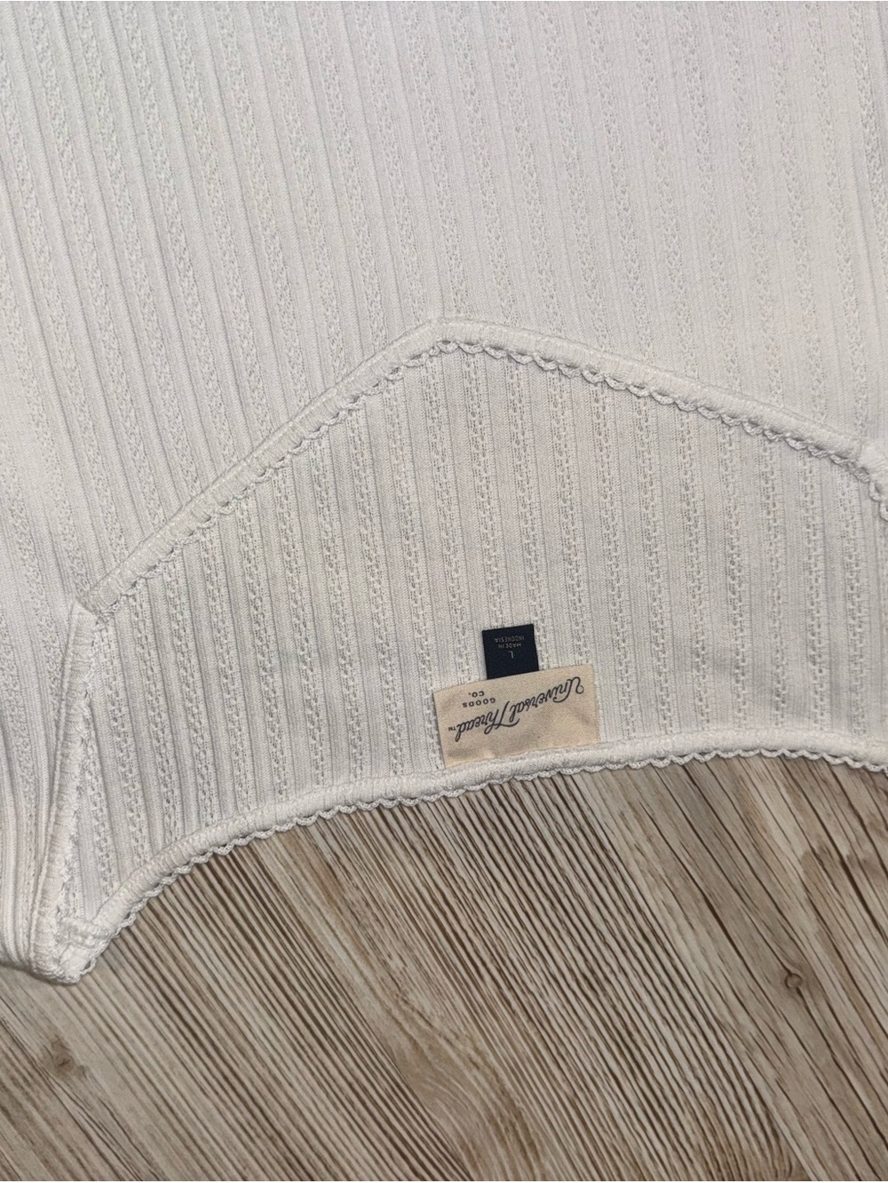 Universal Thread White Short-Sleeve Ribbed Tee - Picture 2 of 3
